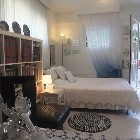 A Majestic Elegant House With A Garden Apartment Peraia  ภายนอก รูปภาพ